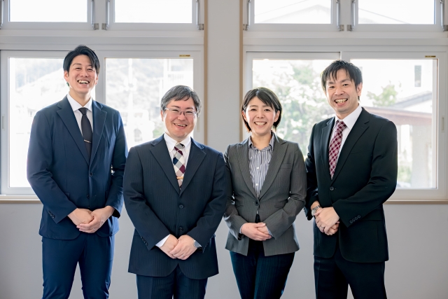 〇〇業界／△△社様